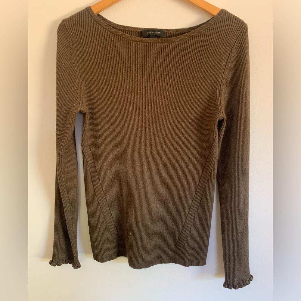 Ann Taylor Olive Green Metallic Ruffle Ribbed Sweater Size L